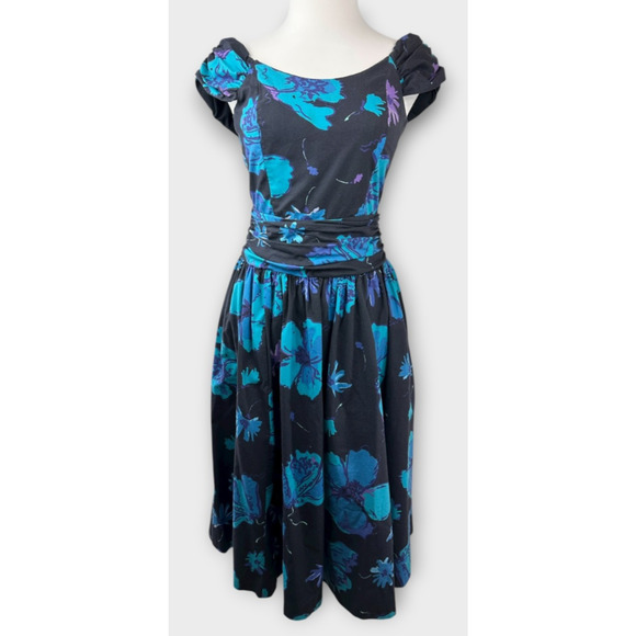 Vintage Laura Ashley Dark Floral 80's Style Dress Fit & Flare Rockabilly US 14 - Picture 2 of 16